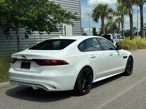 2024 Jaguar XF R-Dynamic SE