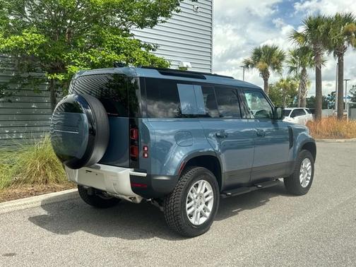 2025 Land Rover Defender S
