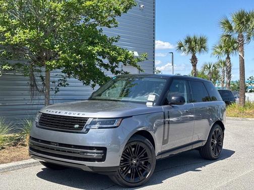 2025 Land Rover Range Rover SE