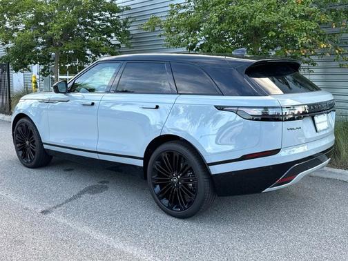 2026 Land Rover Range Rover Velar Dynamic SE