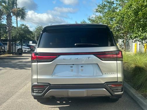2024 Lexus LX 600 Luxury