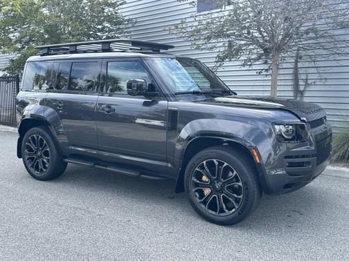 2025 Land Rover Defender OCTA