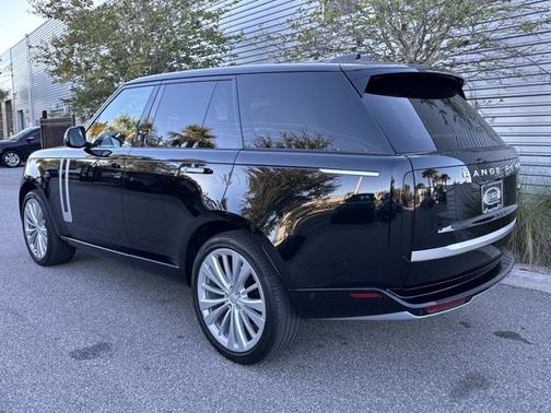2023 Land Rover Range Rover First Edition