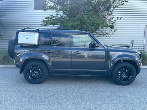 2025 Land Rover Defender S