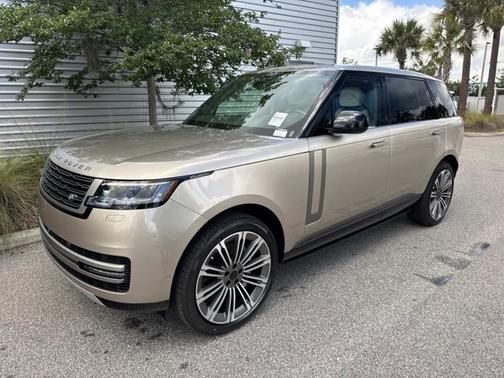 Batumi Gold Premium Metallic 2026 Land Rover Range Rover SE