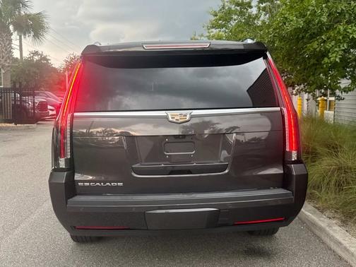 2017 Cadillac Escalade ESV Platinum