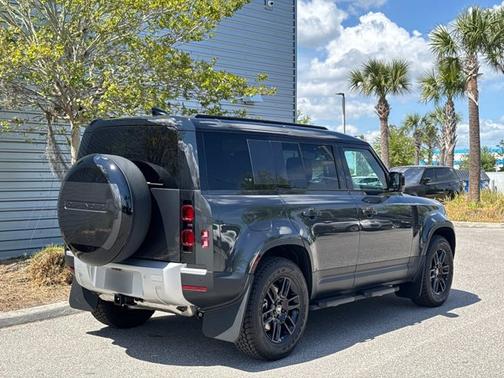 2025 Land Rover Defender S