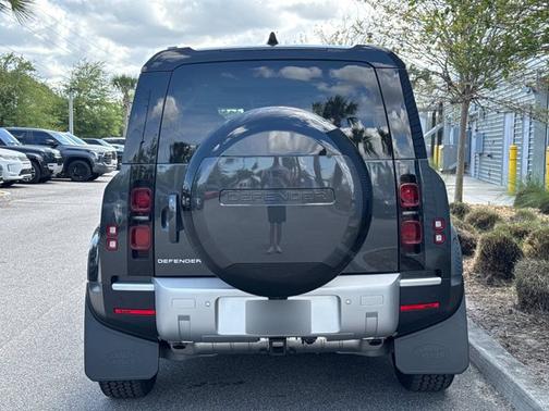 2025 Land Rover Defender S