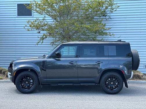 2025 Land Rover Defender S