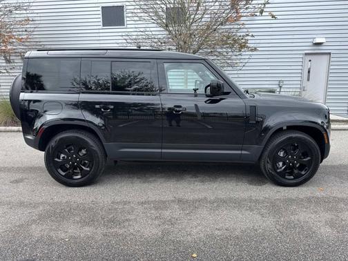 2026 Land Rover Defender S