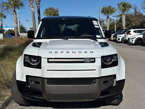 2025 Land Rover Defender X-Dynamic SE