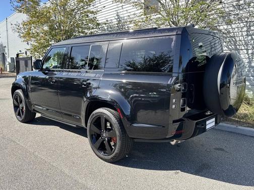 2025 Land Rover Defender X