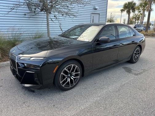 2025 BMW 740 740i xDrive