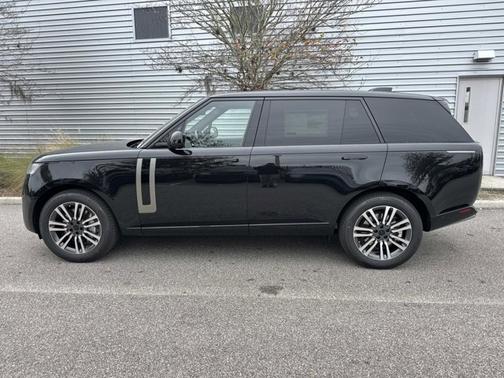2026 Land Rover Range Rover SE