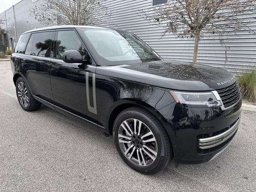 2026 Land Rover Range Rover SE