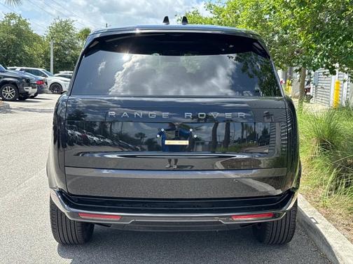 2024 Land Rover Range Rover SE