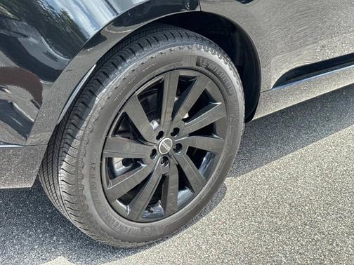 2024 Land Rover Range Rover SE