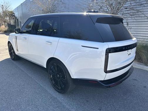 2024 Land Rover Range Rover Autobiography