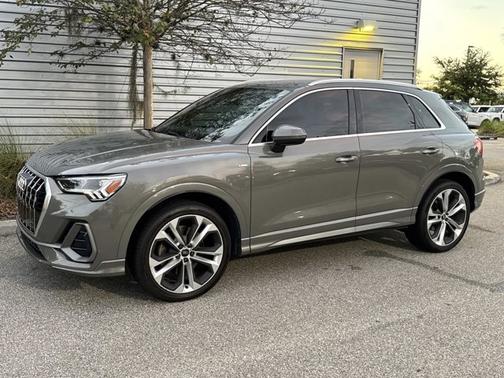 2020 Audi Q3 S line Premium Plus