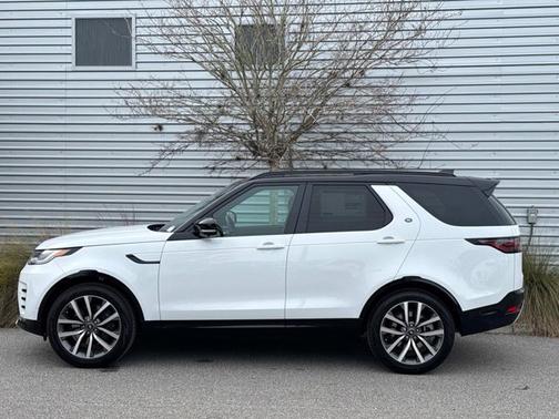 2025 Land Rover Discovery Dynamic SE