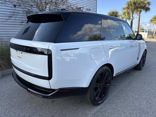2026 Land Rover Range Rover SE