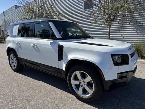 2025 Land Rover Defender X-Dynamic SE