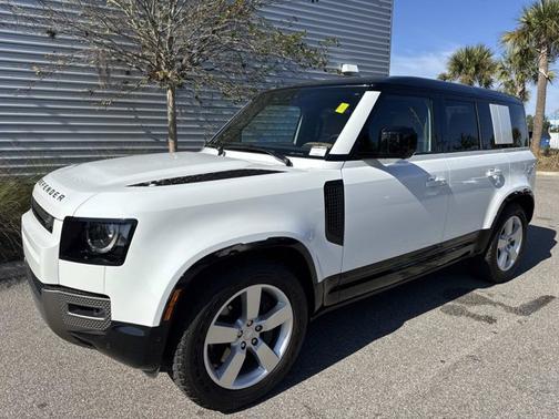 2025 Land Rover Defender X-Dynamic SE