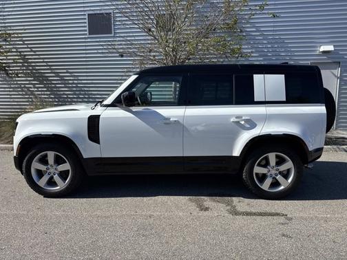 2025 Land Rover Defender X-Dynamic SE