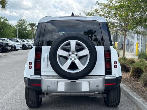 2025 Land Rover Defender S