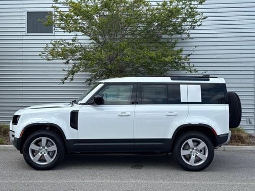 2025 Land Rover Defender S