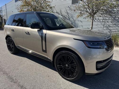 2024 Land Rover Range Rover SE