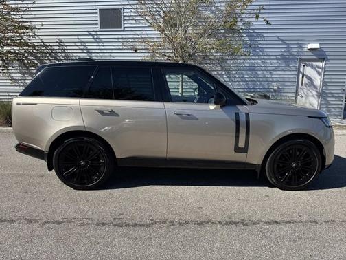 2024 Land Rover Range Rover SE