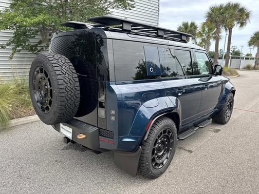Sargasso Blue Premium Metallic 2026 Land Rover Defender OCTA