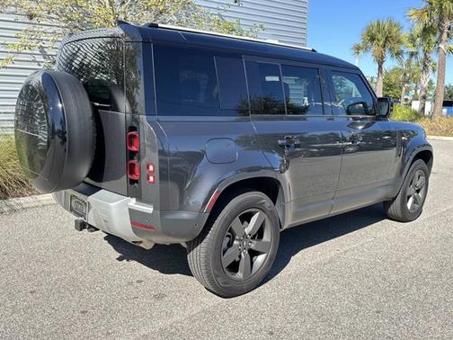 2025 Land Rover Defender S