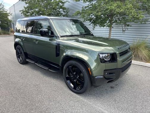 Woolstone Green Metallic 2026 Land Rover Defender X-Dynamic SE