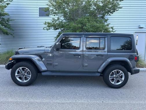 2021 Jeep Wrangler Unlimited Sahara