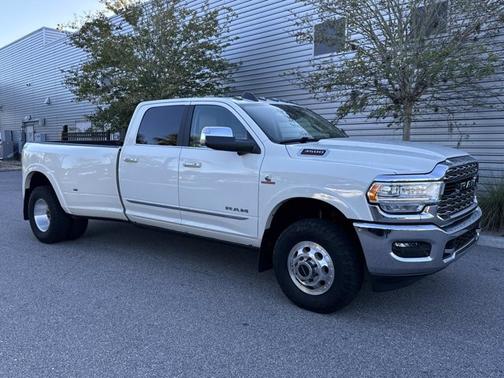 2022 RAM 3500 Limited