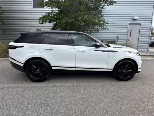 Fuji White 2026 Land Rover Range Rover Velar Dynamic SE