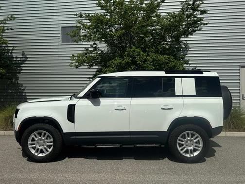 2025 Land Rover Defender S