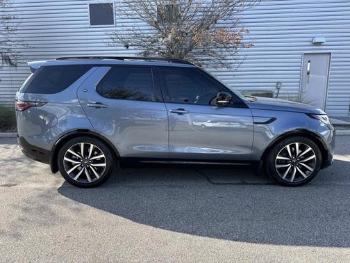 2023 Land Rover Discovery HSE R-Dynamic