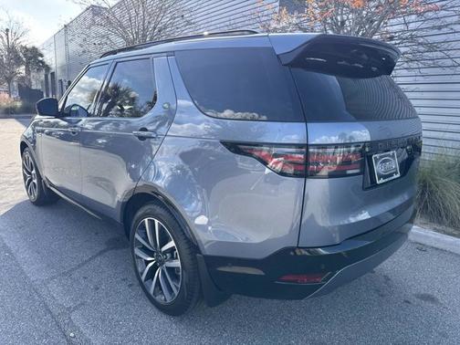 2023 Land Rover Discovery HSE R-Dynamic