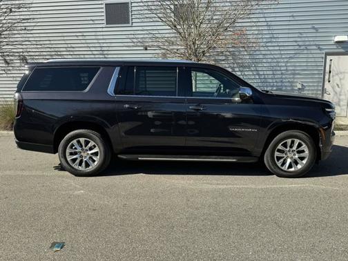 2025 Chevrolet Suburban Premier