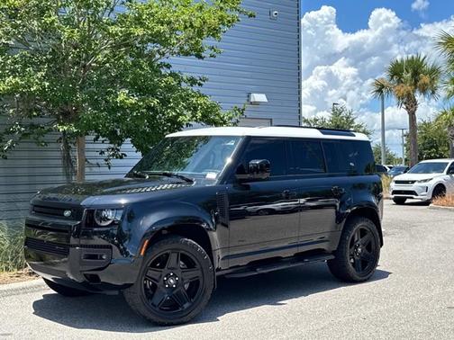 2022 Land Rover Defender X-Dynamic SE