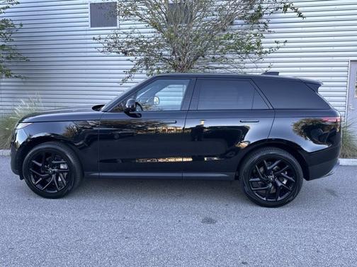 2023 Land Rover Range Rover Sport SE