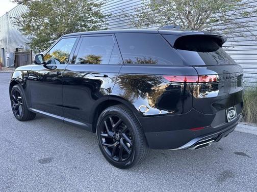 2023 Land Rover Range Rover Sport SE