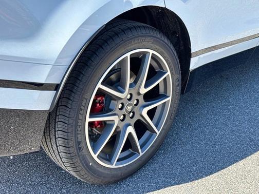 2025 Land Rover Range Rover Velar Dynamic SE