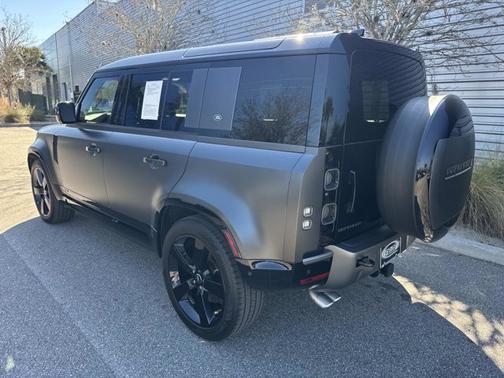 2024 Land Rover Defender Carpathian Edition