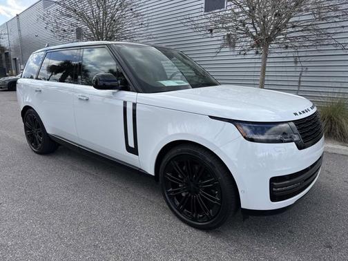 2026 Land Rover Range Rover SE
