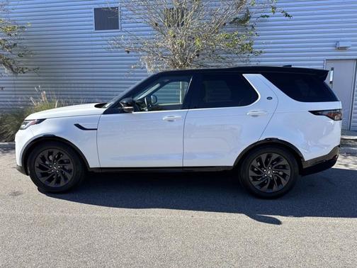 2023 Land Rover Discovery S R-Dynamic