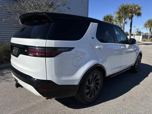 2023 Land Rover Discovery S R-Dynamic